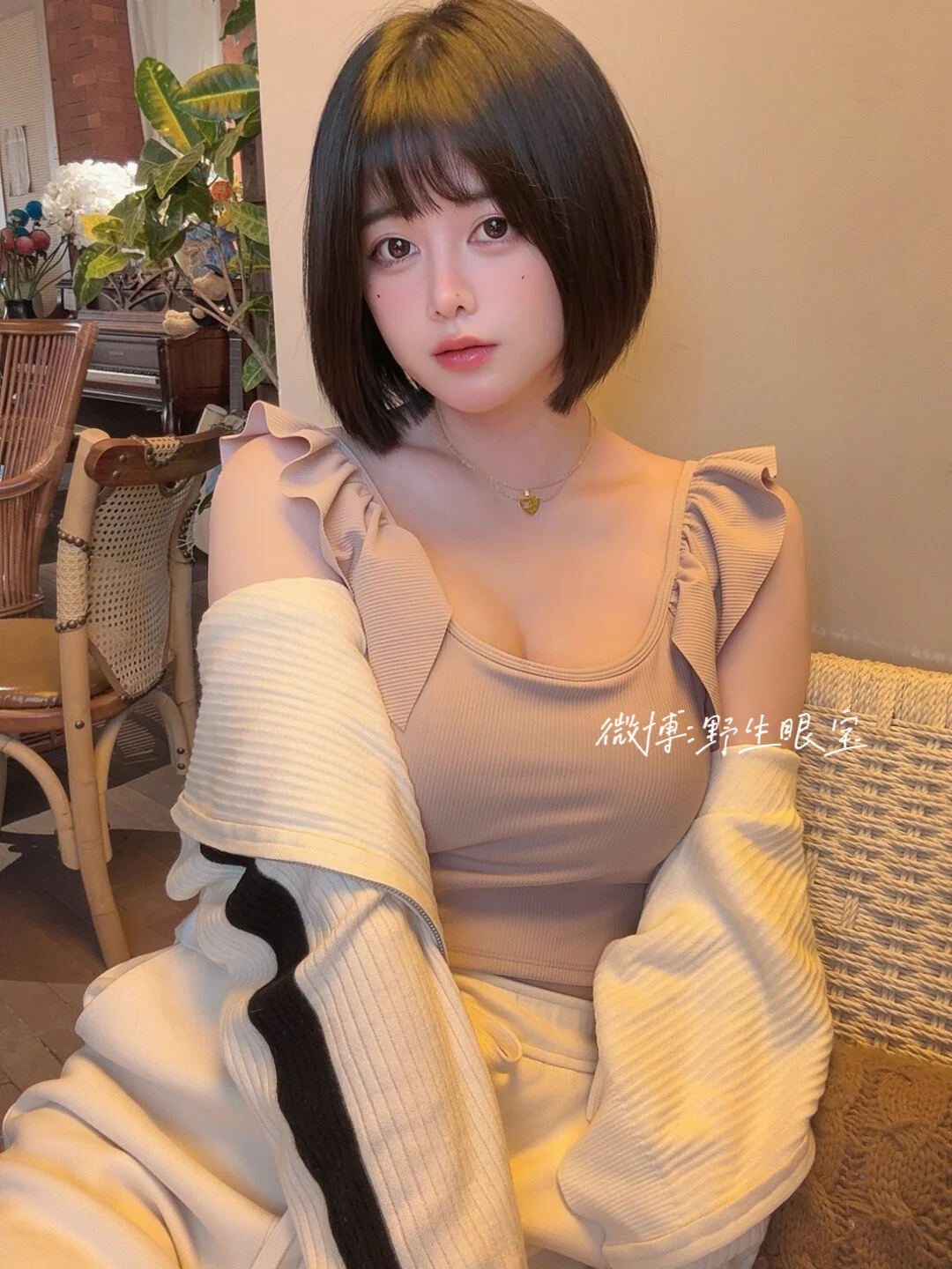 眼酱大魔王w - [Fantia]2025年04月订阅 [35P-40MB] tg@simisebaisi 【丝足阁】032.webp